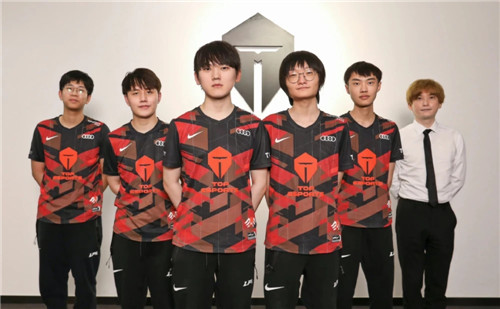 他擅长在攻